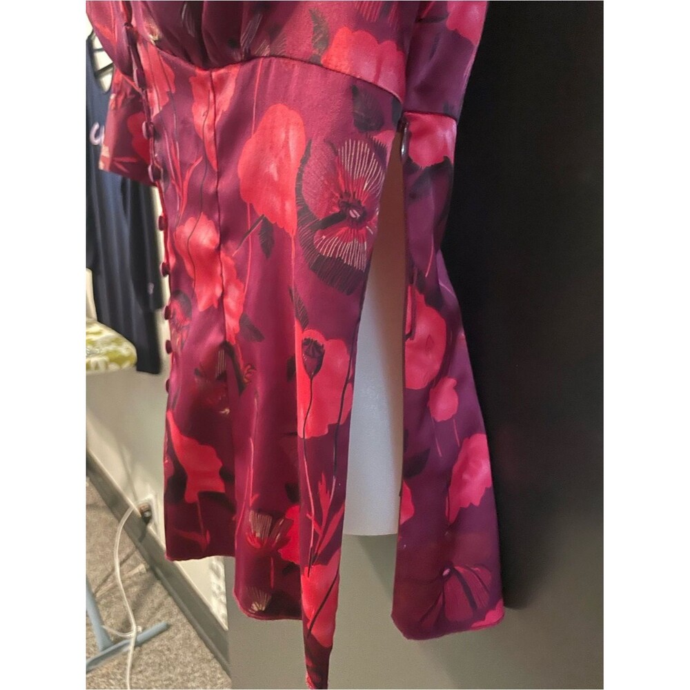 Guess Adele Floral Satin Peplum Top Blouse Women’s Small Wine Red Cocktail - Picture 7 of 10